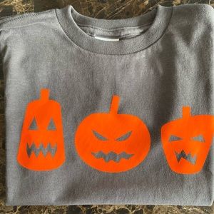 Angry pumpkin tee! 🎃🎃🎃